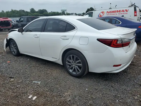 JTHBW1GG1G2114179 2016 LEXUS ES - Image 2