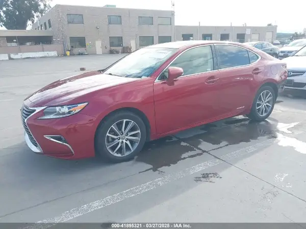 JTHBW1GG1G2127191 2016 LEXUS ES - Image 2