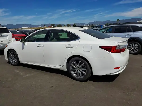 JTHBW1GG1G2128275 2016 LEXUS ES - Image 2