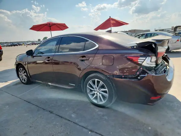 JTHBW1GG1H2153582 2017 LEXUS ES - Image 2
