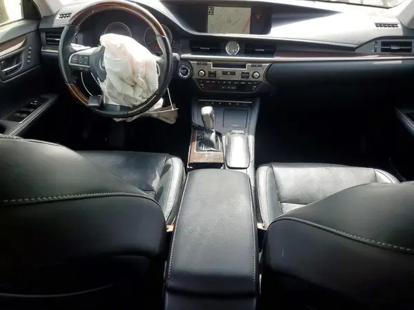 JTHBW1GG1J2194302 2018 LEXUS ES - Image 8