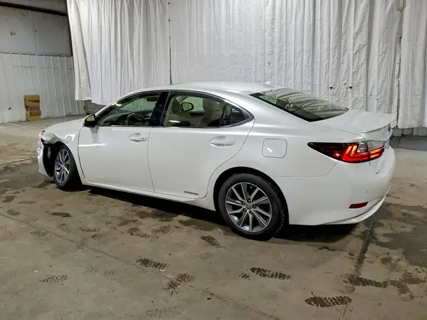 JTHBW1GG2G2108214 2016 LEXUS ES - Image 2