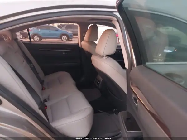 JTHBW1GG2G2109251 2016 LEXUS ES - Image 8