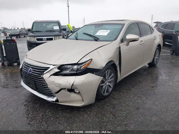 JTHBW1GG2G2111713 2016 LEXUS ES - Image 2
