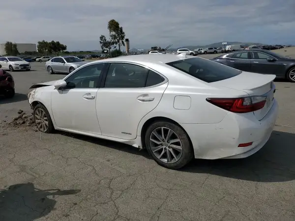 JTHBW1GG2G2116393 2016 LEXUS ES - Image 2