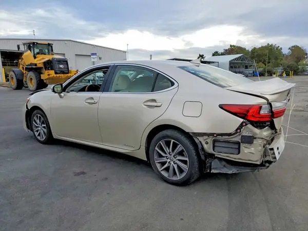 JTHBW1GG2H2138394 2017 LEXUS ES - Image 2