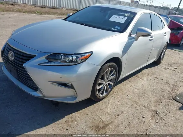 JTHBW1GG2J2185902 2018 LEXUS ES - Image 2