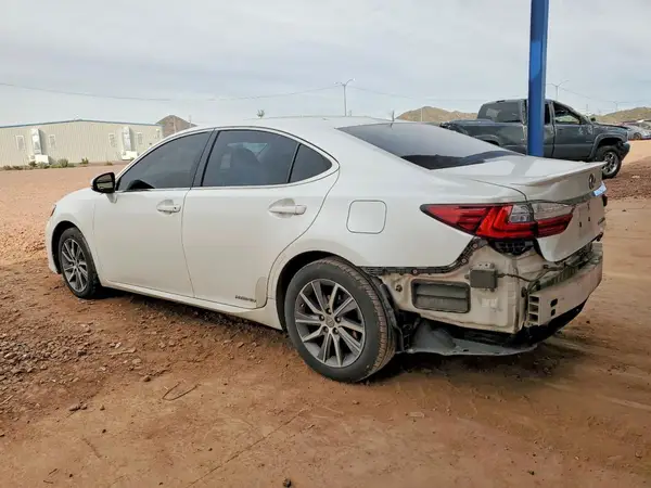 JTHBW1GG3G2109176 2016 LEXUS ES - Image 2