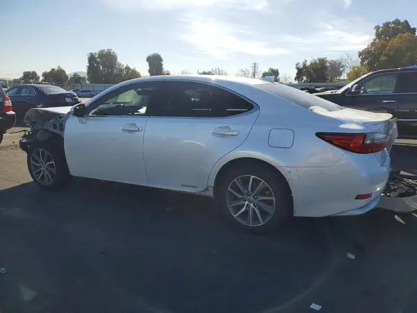 JTHBW1GG3G2109307 2016 LEXUS ES - Image 2