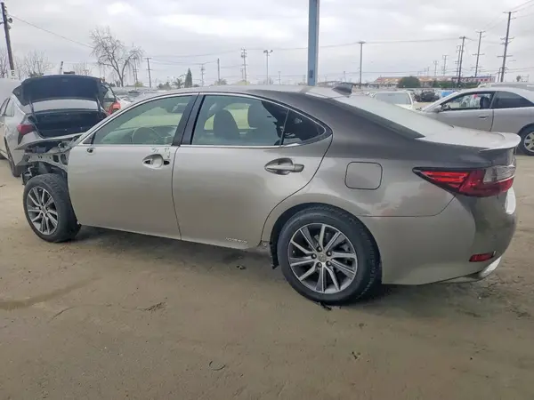 JTHBW1GG3H2142177 2017 LEXUS ES - Image 2