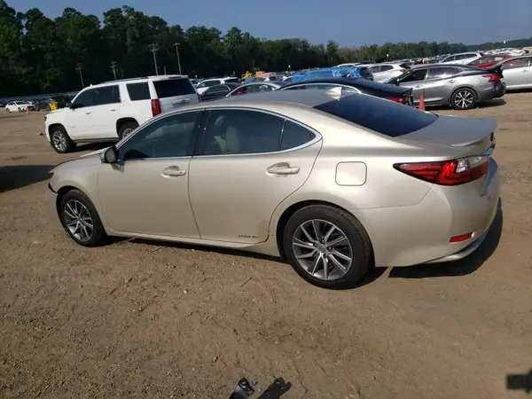 JTHBW1GG3J2189330 2018 LEXUS ES - Image 2
