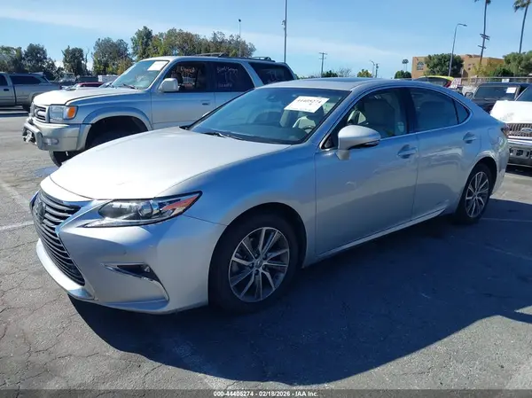 JTHBW1GG4G2103306 2016 LEXUS ES - Image 2