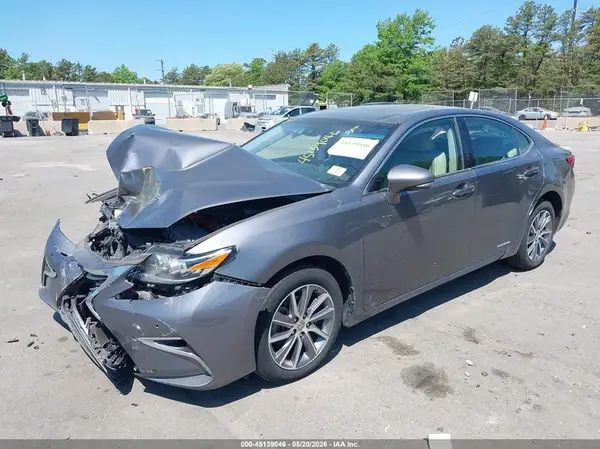 JTHBW1GG4G2109316 2016 LEXUS ES - Image 2