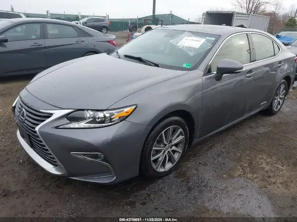 JTHBW1GG4G2109512 2016 LEXUS ES - Image 2