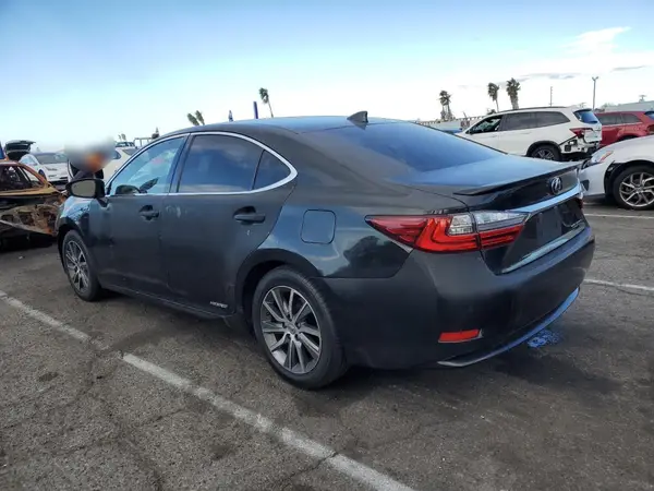 JTHBW1GG4G2121773 2016 LEXUS ES - Image 2