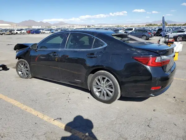 JTHBW1GG4H2136324 2017 LEXUS ES - Image 2