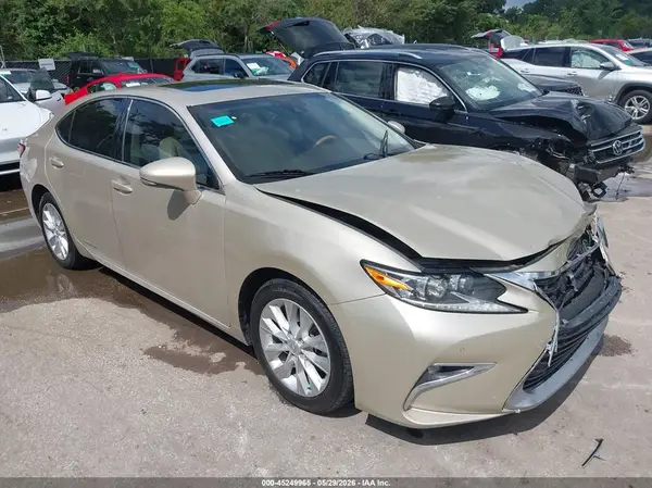 JTHBW1GG4H2139370 2017 LEXUS ES - Image 1