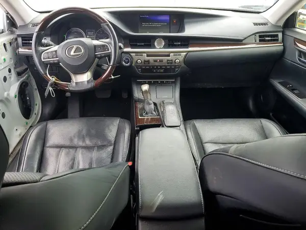 JTHBW1GG4J2167692 2018 LEXUS ES - Image 8