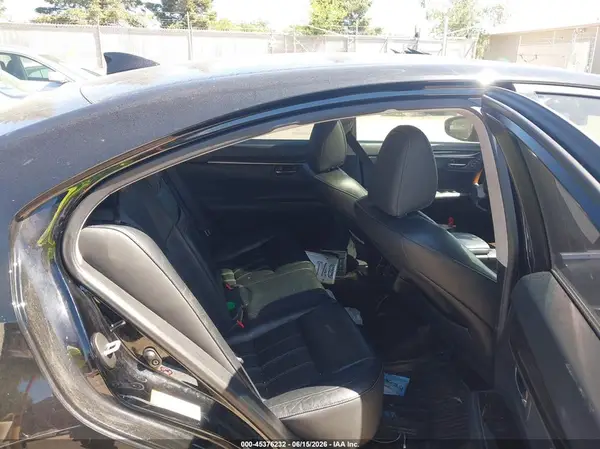 JTHBW1GG4J2183035 2018 LEXUS ES - Image 8