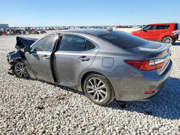 JTHBW1GG5G2102696 2016 LEXUS ES - Image 2