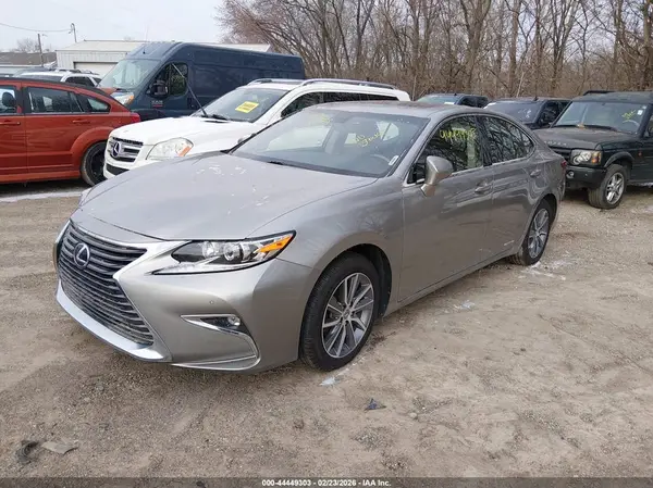 JTHBW1GG5G2103704 2016 LEXUS ES - Image 2
