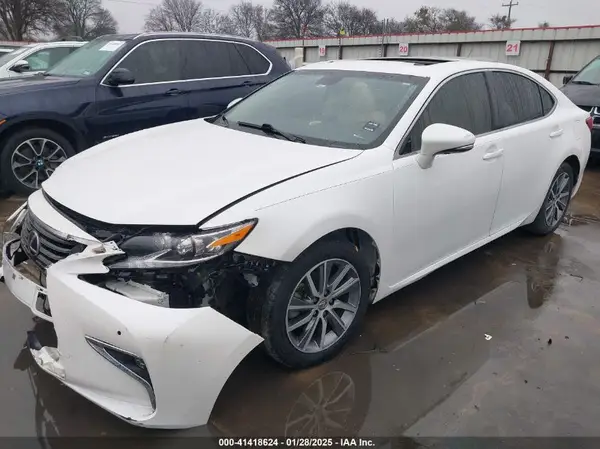 JTHBW1GG5G2108448 2016 LEXUS ES - Image 2