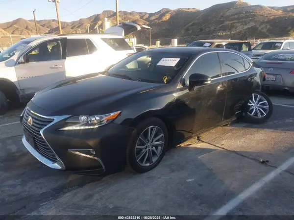 JTHBW1GG5G2111432 2016 LEXUS ES - Image 2