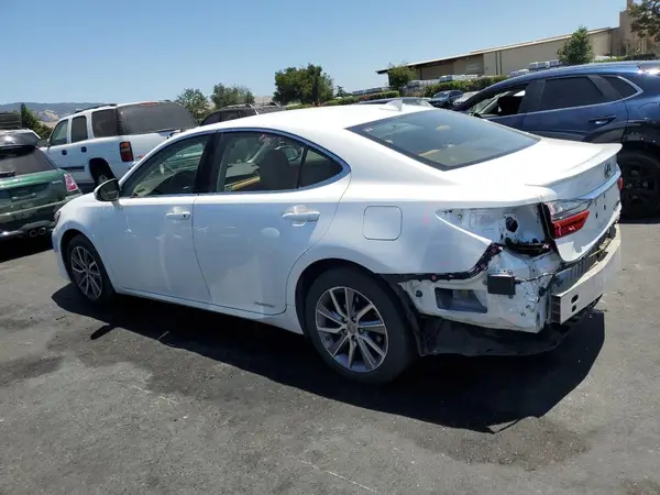 JTHBW1GG5G2112595 2016 LEXUS ES - Image 2