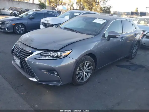 JTHBW1GG5H2135912 2017 LEXUS ES - Image 2