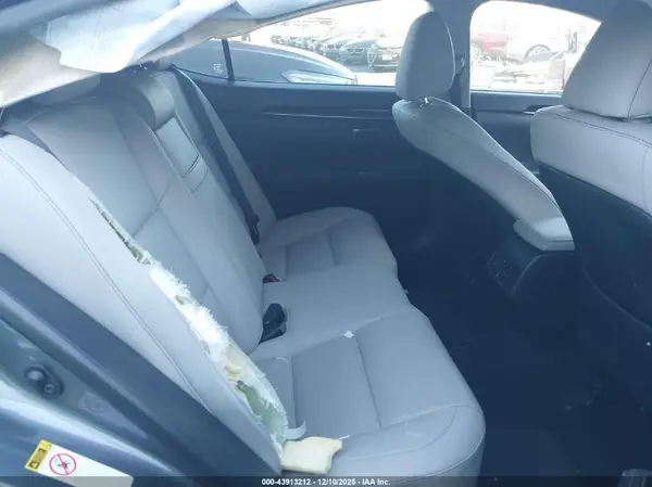 JTHBW1GG5H2135912 2017 LEXUS ES - Image 8