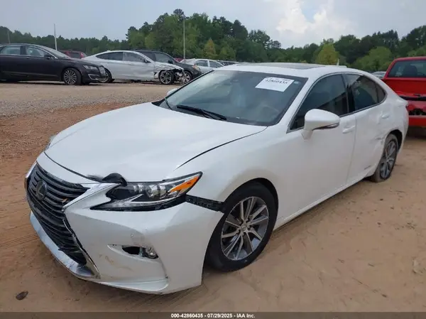 JTHBW1GG6G2101671 2016 LEXUS ES - Image 2