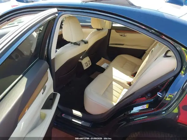 JTHBW1GG6G2111391 2016 LEXUS ES - Image 8