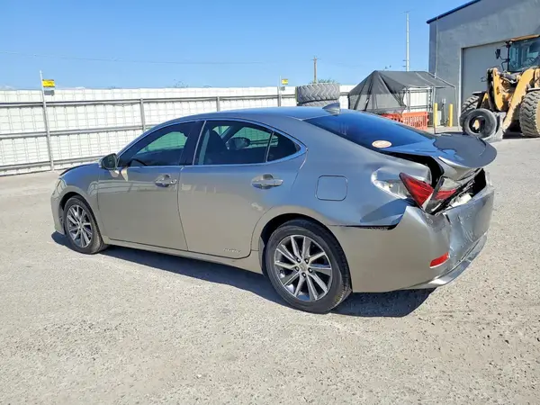 JTHBW1GG6G2115912 2016 LEXUS ES - Image 2