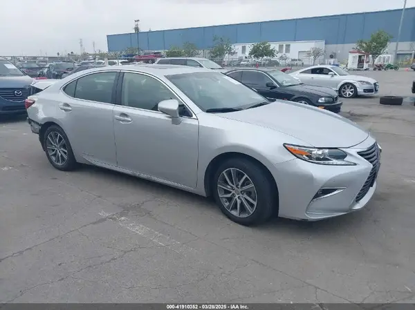 JTHBW1GG6G2118339 2016 LEXUS ES - Image 1