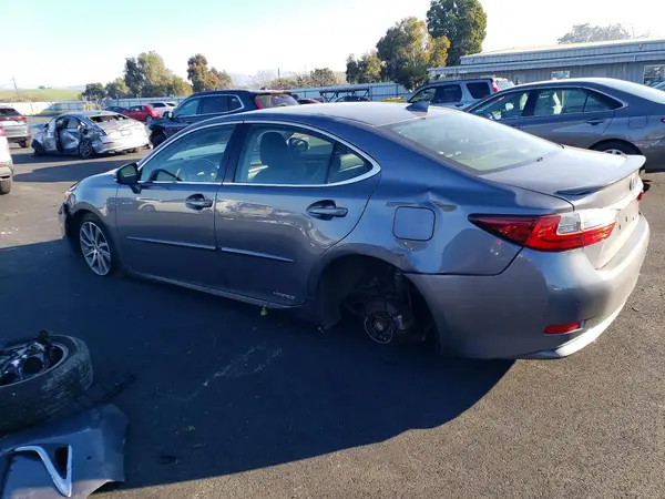 JTHBW1GG6G2125520 2016 LEXUS ES - Image 2