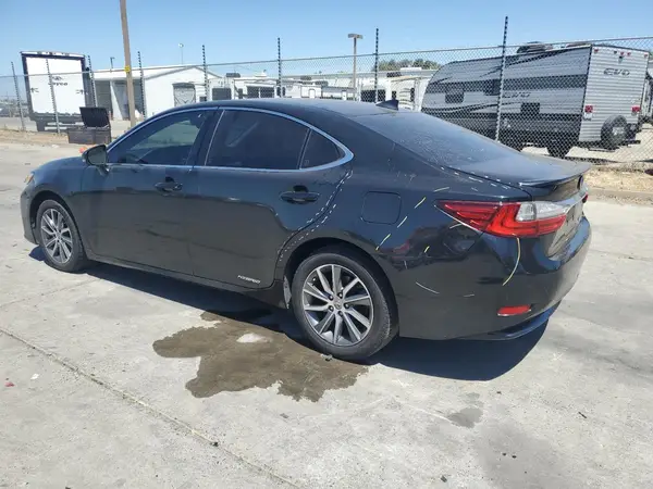 JTHBW1GG6H2136244 2017 LEXUS ES - Image 2