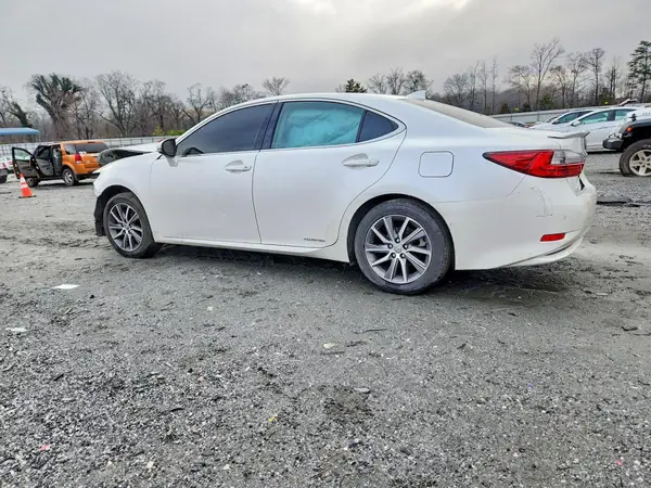 JTHBW1GG6H2139998 2017 LEXUS ES - Image 2