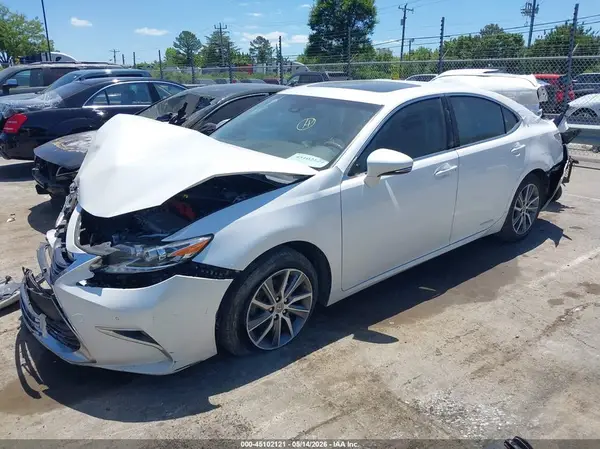 JTHBW1GG6H2147650 2017 LEXUS ES - Image 2