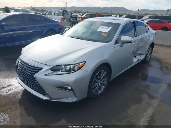 JTHBW1GG6H2148913 2017 LEXUS ES - Image 2