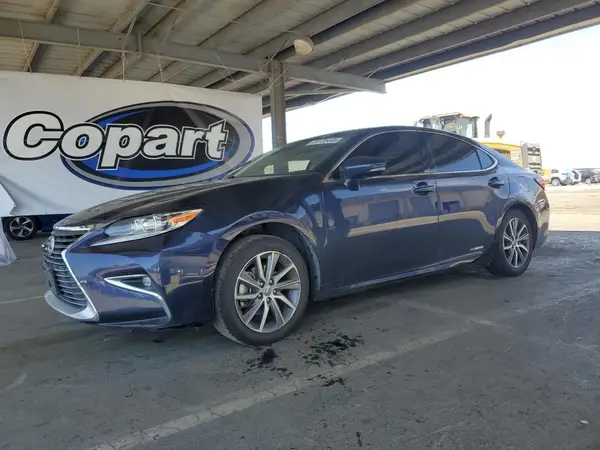 JTHBW1GG6J2185417 2018 LEXUS ES - Image 1