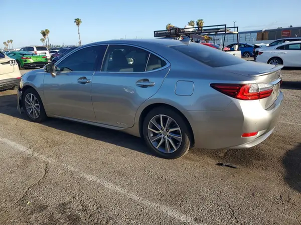 JTHBW1GG6J2186132 2018 LEXUS ES - Image 2