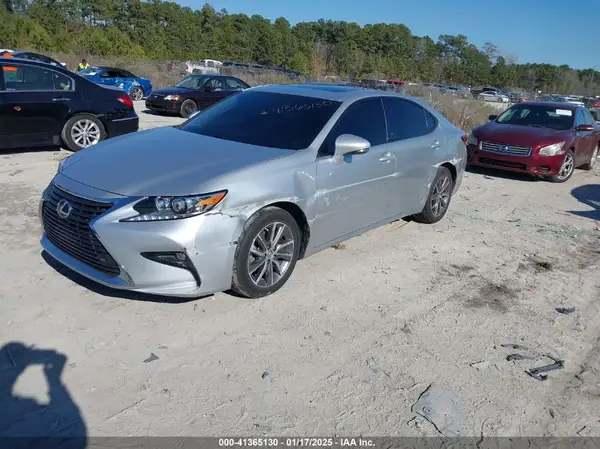 JTHBW1GG7G2101601 2016 LEXUS ES - Image 2