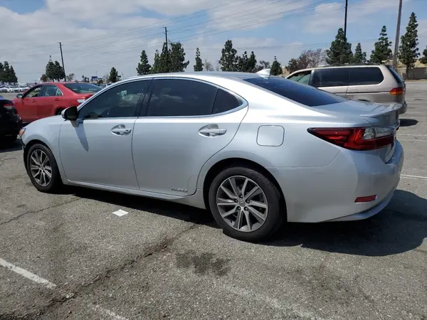 JTHBW1GG7G2111500 2016 LEXUS ES - Image 2