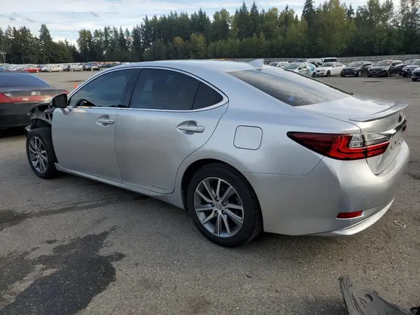 JTHBW1GG7G2115871 2016 LEXUS ES - Image 2