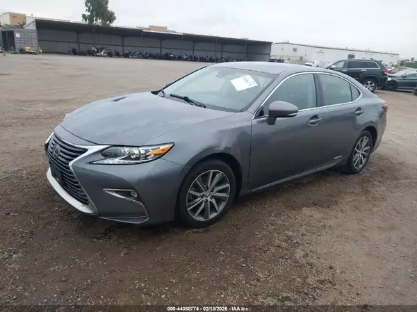 JTHBW1GG7G2120455 2016 LEXUS ES - Image 2
