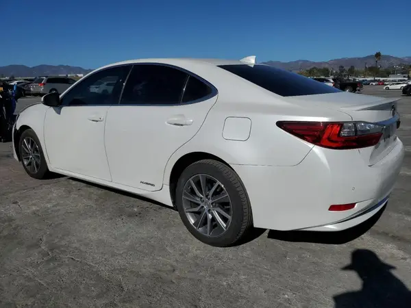 JTHBW1GG7G2123209 2016 LEXUS ES - Image 2