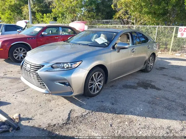 JTHBW1GG7G2123873 2016 LEXUS ES - Image 2
