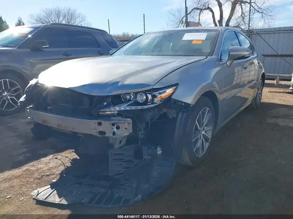 JTHBW1GG7G2123985 2016 LEXUS ES - Image 2