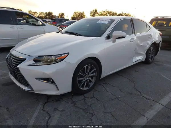 JTHBW1GG7H2134566 2017 LEXUS ES - Image 2