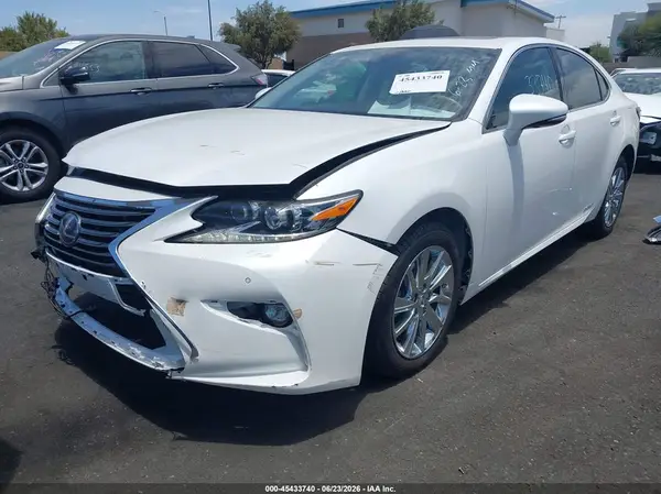 JTHBW1GG7H2140755 2017 LEXUS ES - Image 2